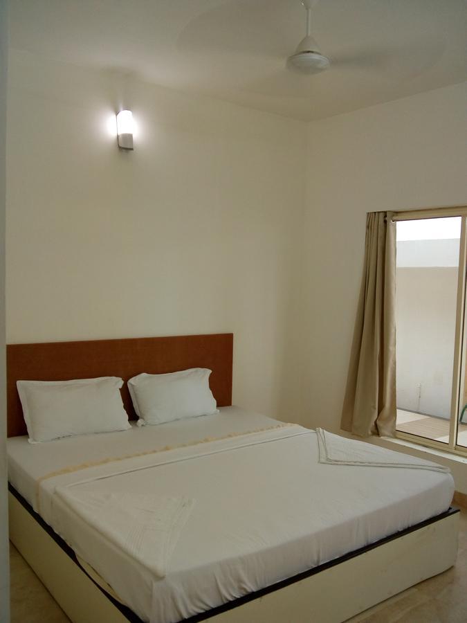Cherai Natural Beach Hotel Cherai Beach Exterior photo