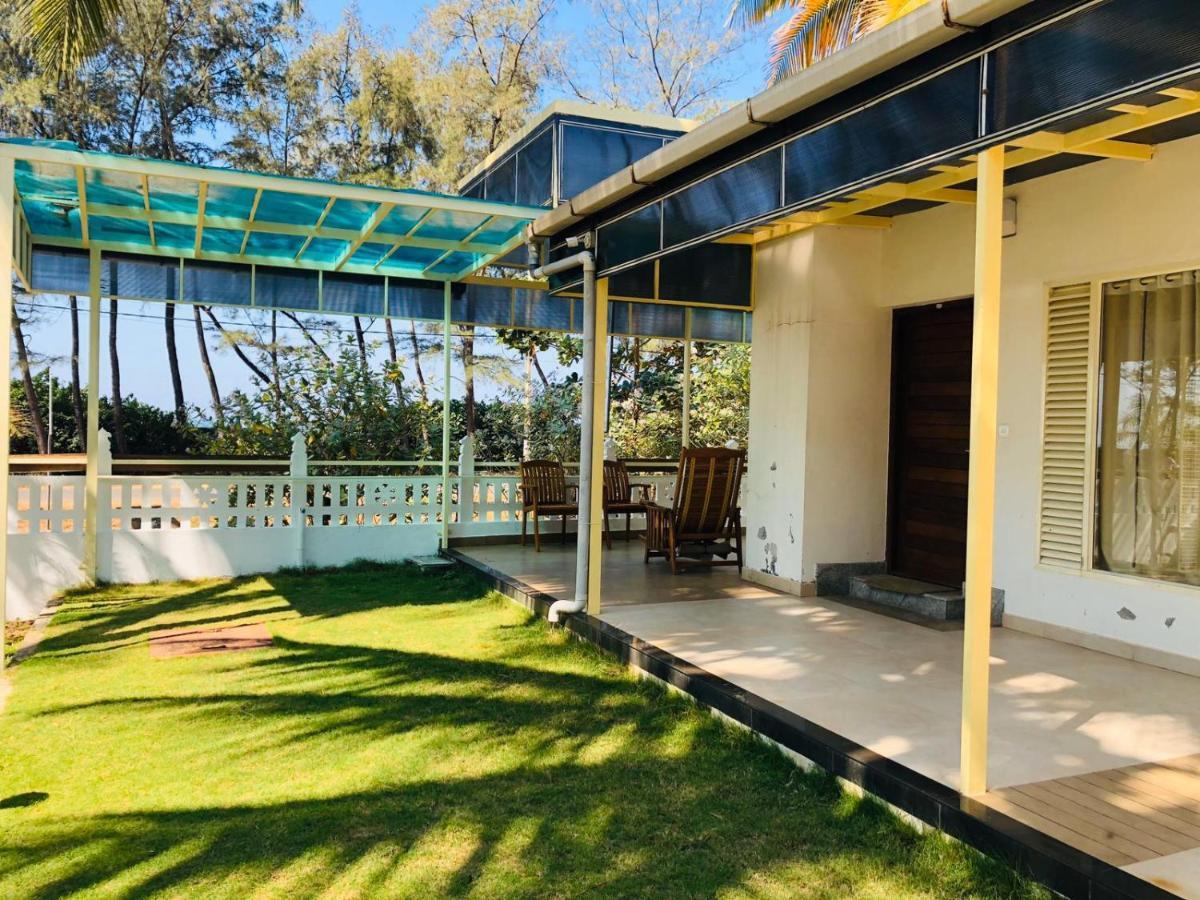 Cherai Natural Beach Hotel Cherai Beach Exterior photo