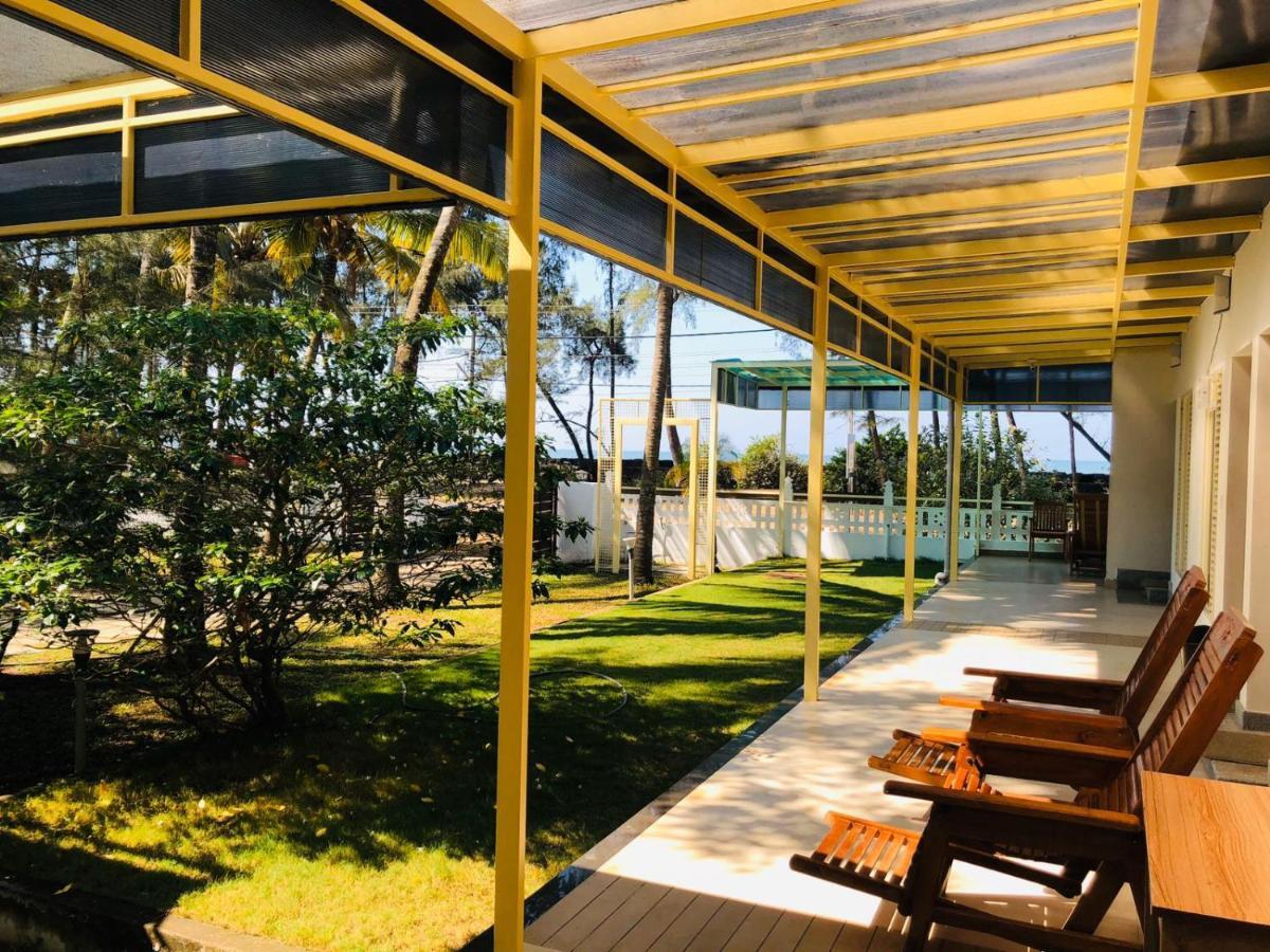 Cherai Natural Beach Hotel Cherai Beach Exterior photo